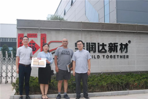 再拓海外版圖，美國Rocky先生來訪寶潤達(dá)洽談保溫一體板項(xiàng)目