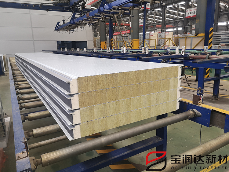 聚氨酯封邊巖棉板的防火等級是多少？