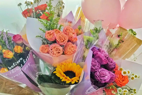 女神節(jié)丨祝你向陽而生,光芒萬丈!